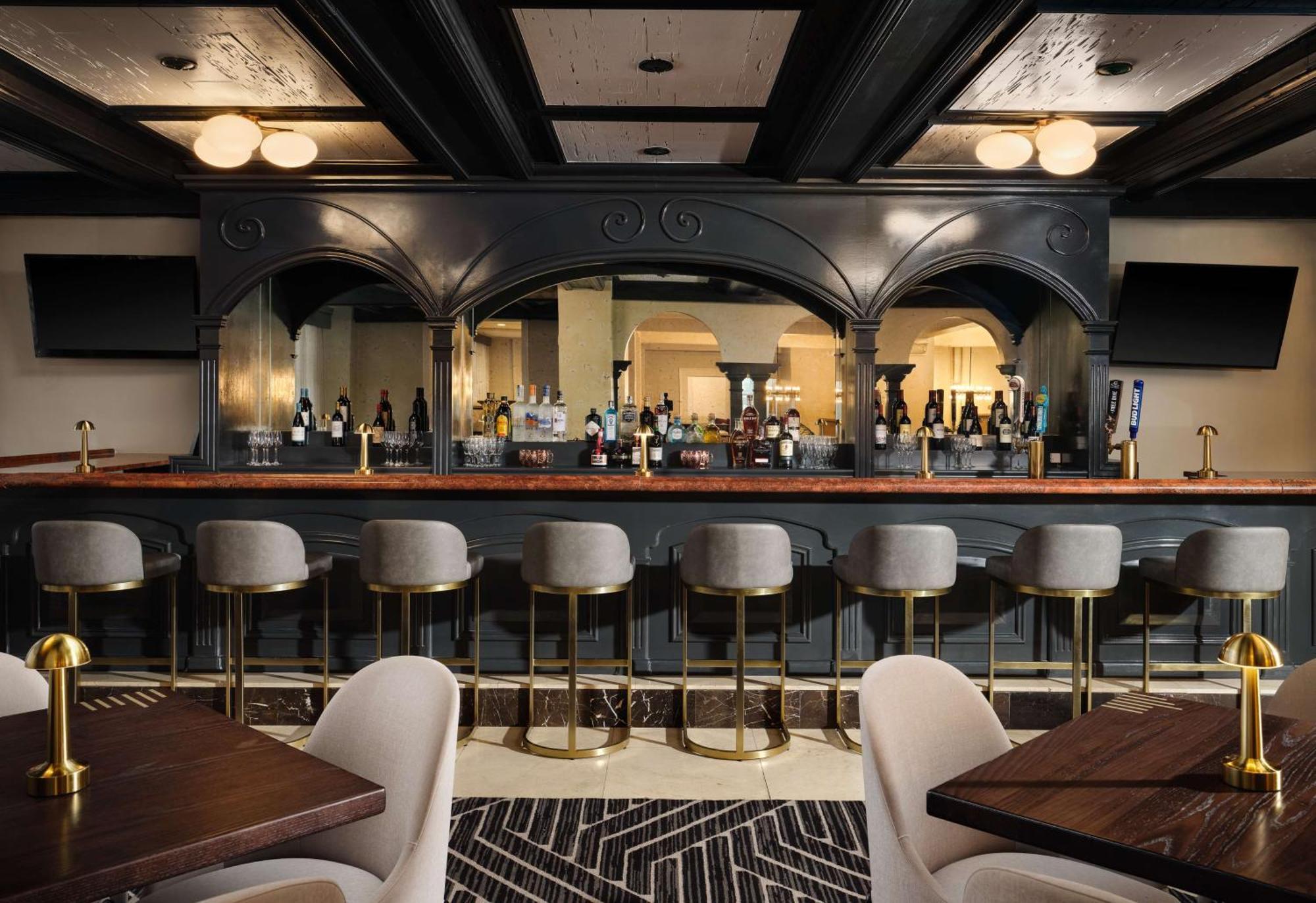 Hotel Flor Downtown, Tapestry Collection By Hilton 4*
